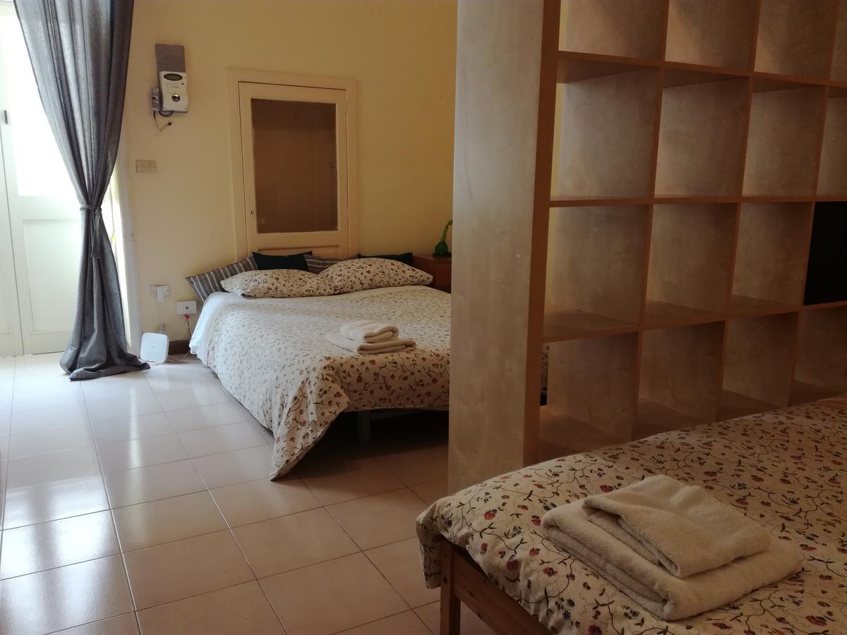 La Casa Di Chicca Apartment Lecce Exterior photo